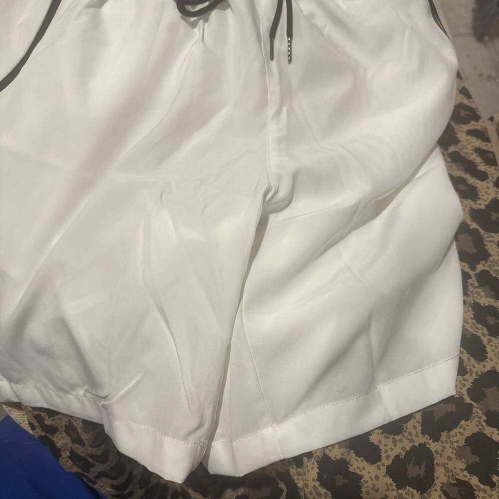 Tech Training Shorts - Picture 5 of 6